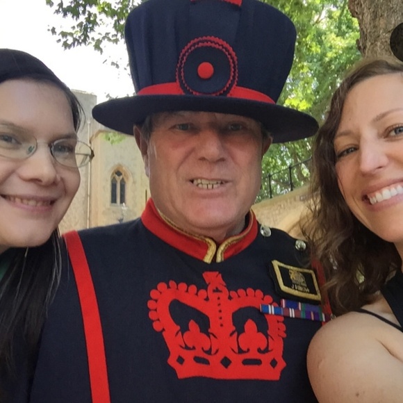 Meet your Posher, Allison - Picture 5 of 6